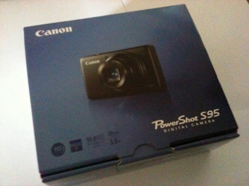 Canon S95 Camera Unboxing