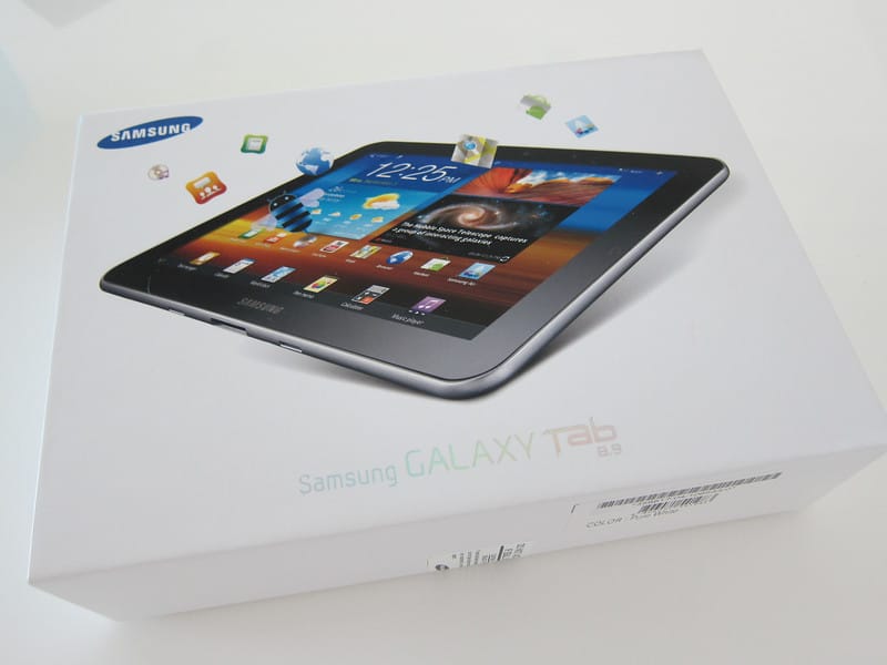 Samsung Galaxy Tab 8.9 inch 16GB GT-P7300 tablet