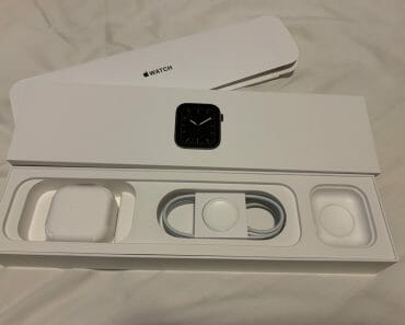 Apple Watch Series 5 Unboxing