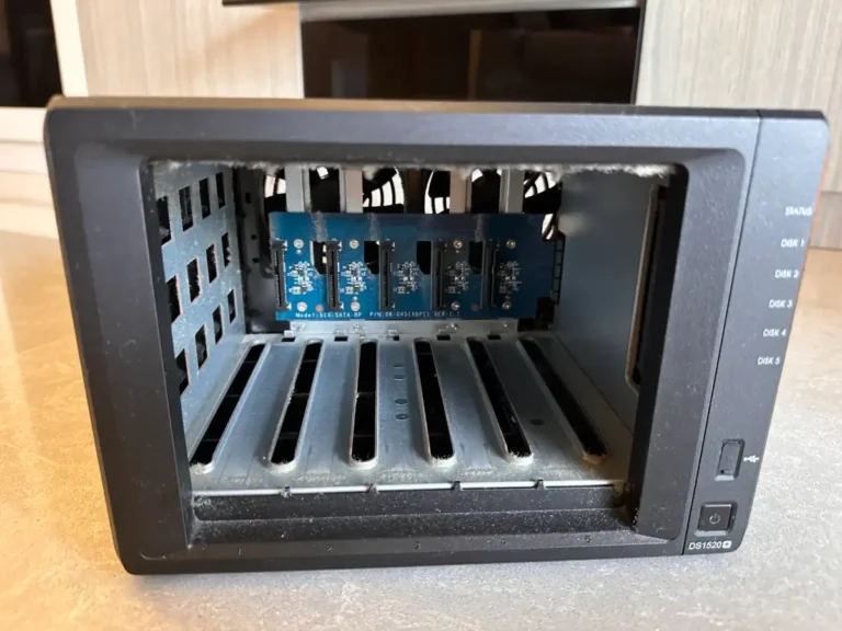 How to clean Synology DS1520+ NAS
