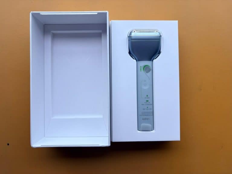 Laifen T1 Pro Electric Shaver : Cute Slick Shaver 1 Laifen T1 Pro electric shaver in its box, showcasing the device and packaging.